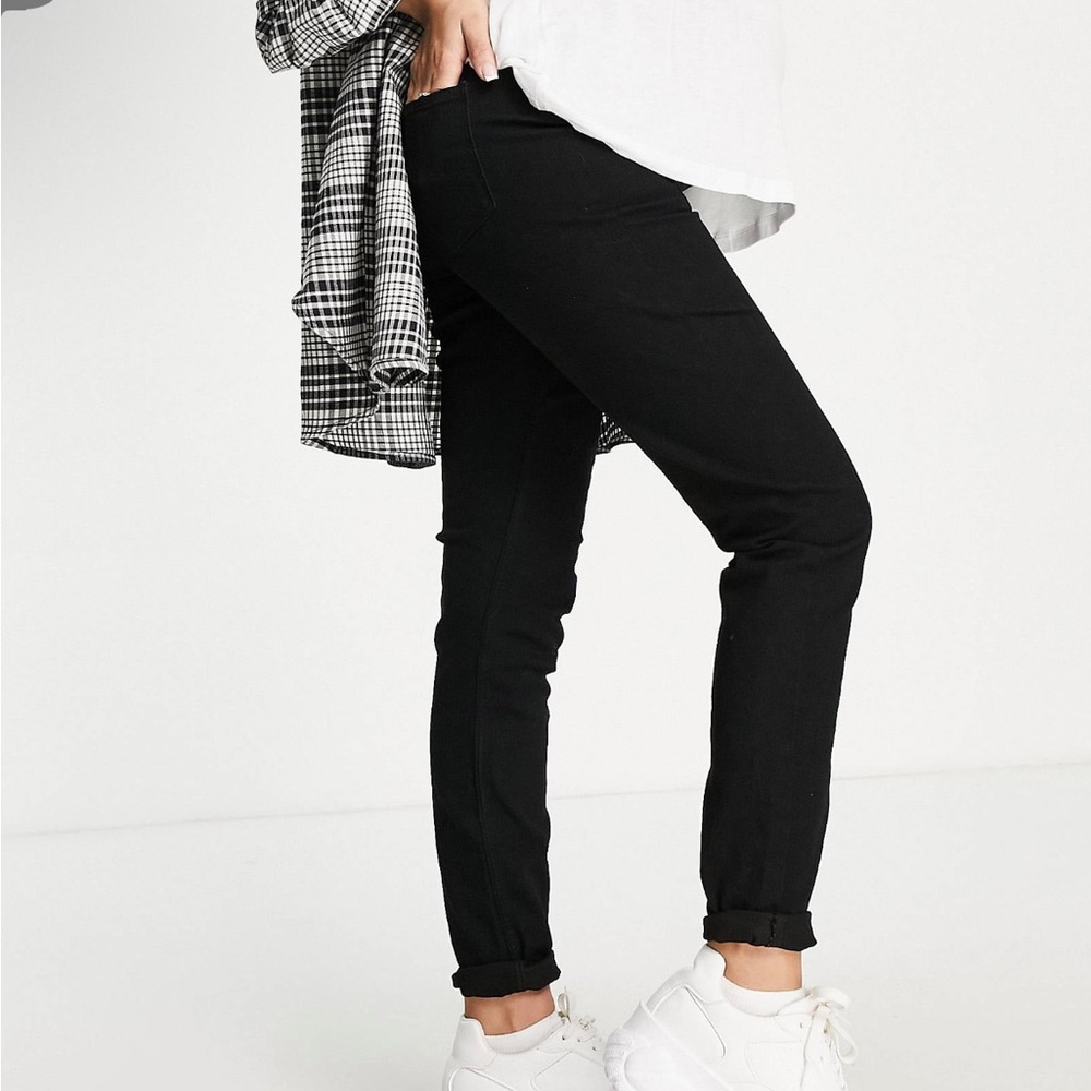 ASOS NWOT Mamalicious Maternity Jeggings
